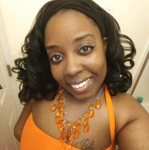 Meet your Posher, Takeisha - Picture 1 of 1